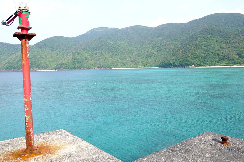 【実久】実久ブルーを刮目せよ！ 青に恋する実久海岸【奄美大島・加計呂麻島 女もつらいわ 19】