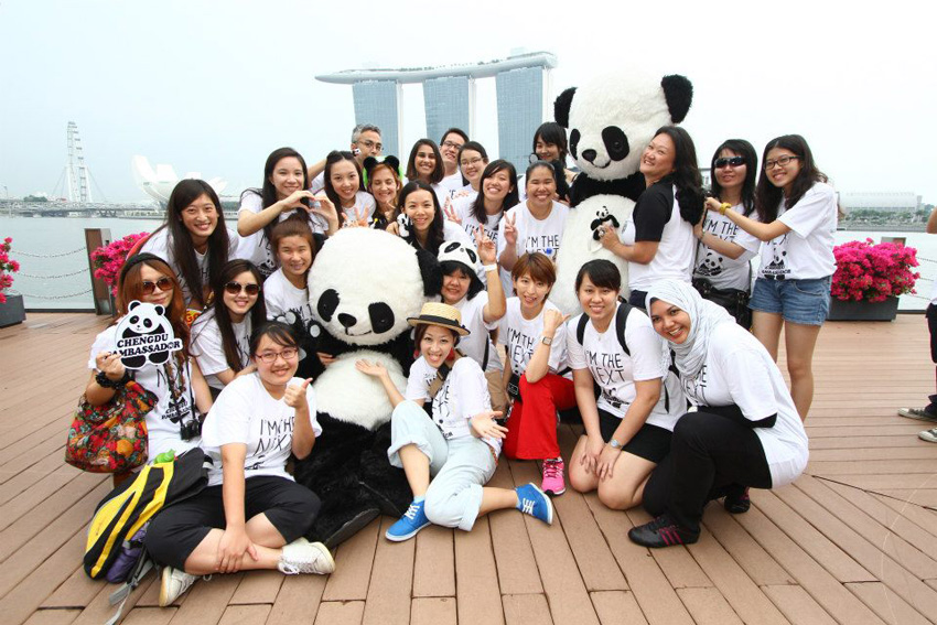 #Pambassador #SG 02 巨大パンダ雑学迷路と来場者1000人の前でスピーチ！