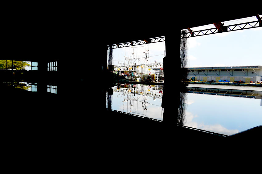 【みずつちレポVol.03】1日目：メイン会場・大かまぼこ『自然の力と創造。重油に映る風景と新潟の空』